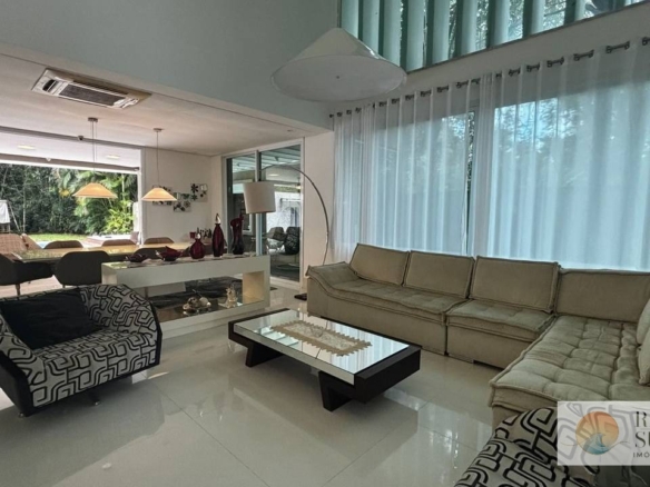 Casa à venda em Riviera módulo 20 com 615m² e 06 suítes